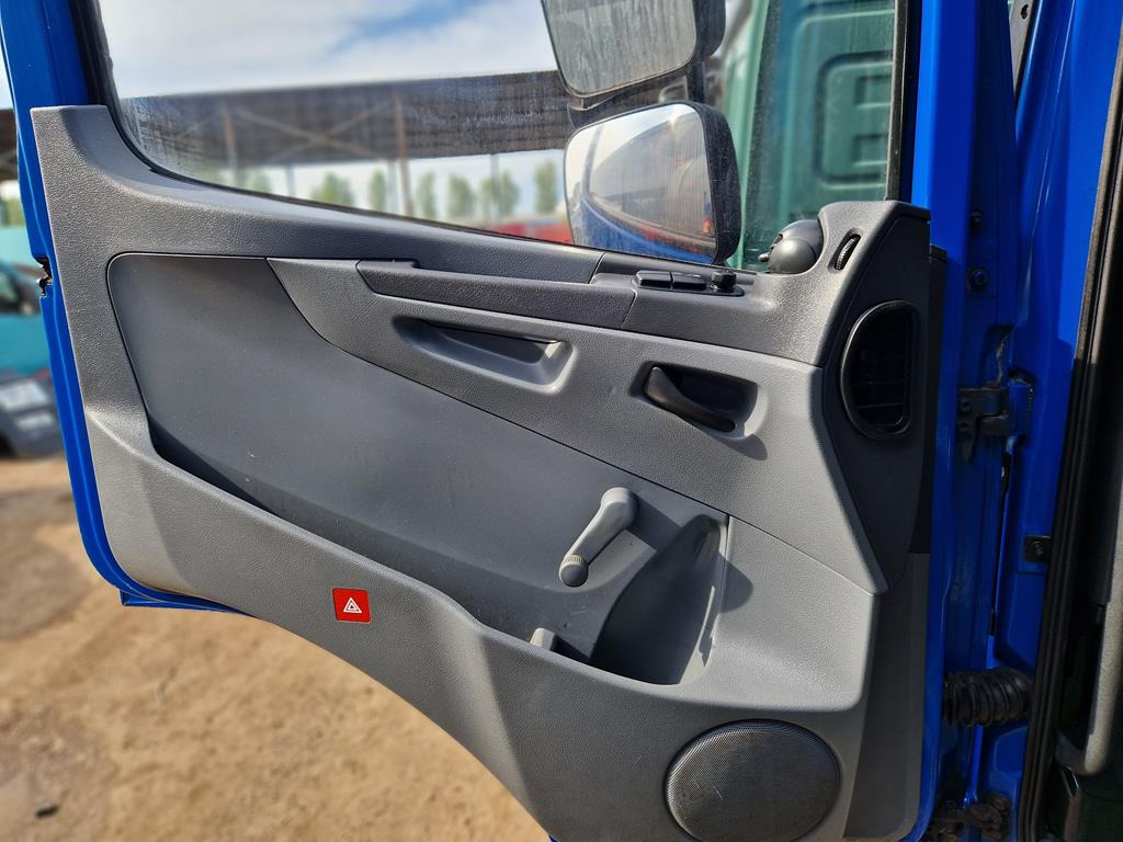 驾驶室 适用于 卡车 MERCEDES-BENZ ATEGO 3:图11 驾驶室 适用于 卡车 MERCEDES-BENZ ATEGO 3:图11