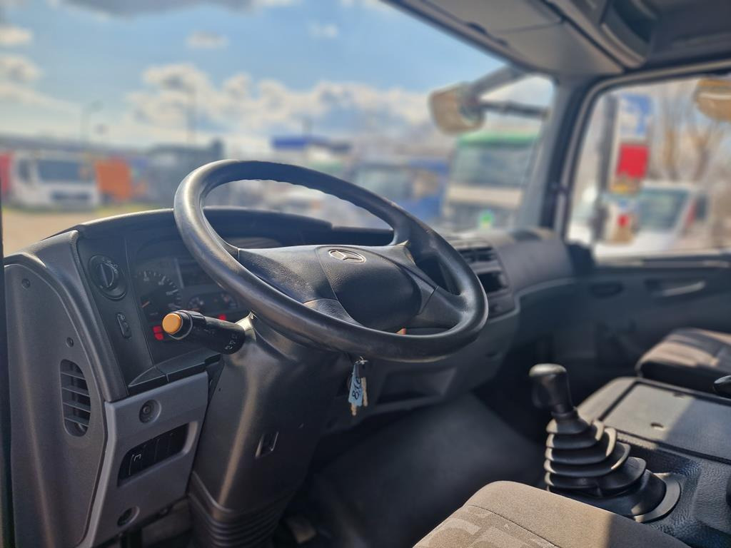 MERCEDES-BENZ ATEGO 816 - 侧帘卡车:图3 MERCEDES-BENZ ATEGO 816 - 侧帘卡车:图3