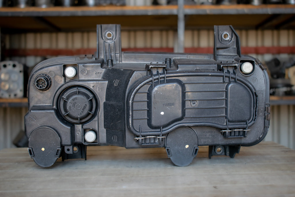 MERCEDES-BENZ ATEGO II HEADLIGHT RIGHT - PASSENGER - 前照灯 适用于 卡车:图2 MERCEDES-BENZ ATEGO II HEADLIGHT RIGHT - PASSENGER - 前照灯 适用于 卡车:图2