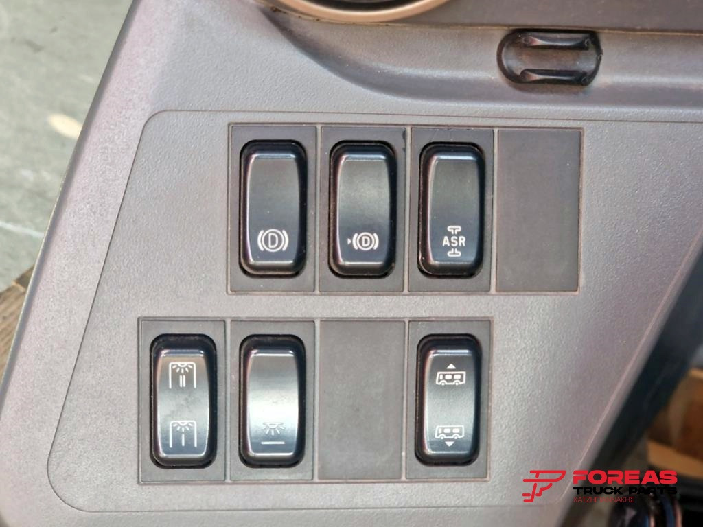 MERCEDES-BENZ CITARO - 仪表板 适用于 巴士:图4 MERCEDES-BENZ CITARO - 仪表板 适用于 巴士:图4