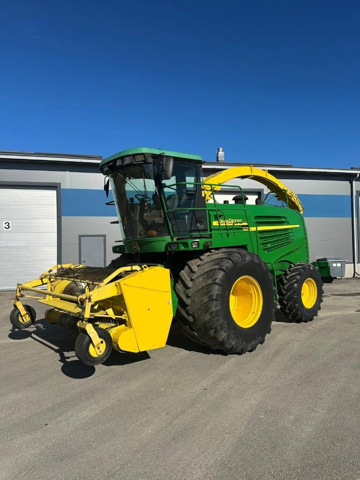John Deere 7200 - 饲料收割机:图1 John Deere 7200 - 饲料收割机:图1