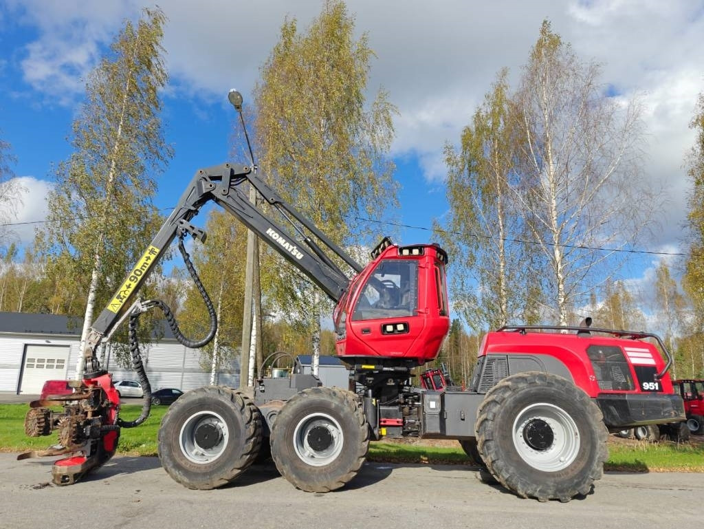 Komatsu 951 - 林业收割机:图2 Komatsu 951 - 林业收割机:图2