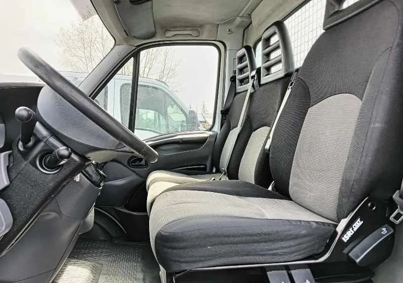 Iveco 35C13, 35C12, 35C14, 35C15 - 翻斗货车:图3 Iveco 35C13, 35C12, 35C14, 35C15 - 翻斗货车:图3