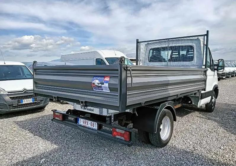 Iveco 35C13, 35C12, 35C14, 35C15 - 翻斗货车:图4 Iveco 35C13, 35C12, 35C14, 35C15 - 翻斗货车:图4