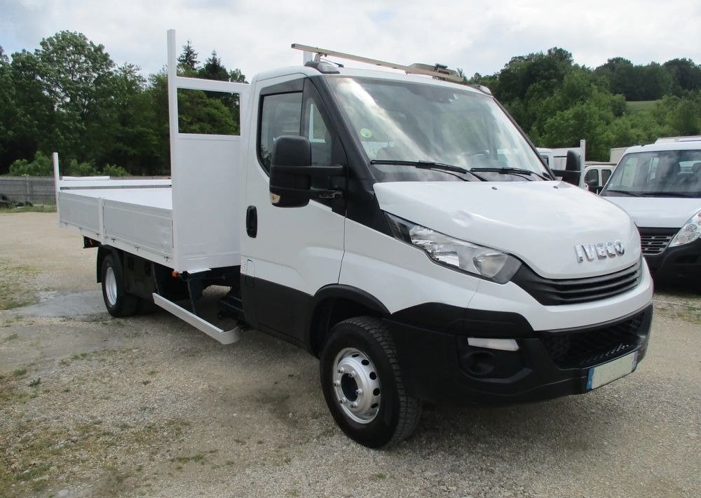 Iveco Daily 3.0 na bliźniaku 70C18 skrzynia, laweta, rama, HDS, 70-180 kiper - 栏板式/ 平板卡车:图2 Iveco Daily 3.0 na bliźniaku 70C18 skrzynia, laweta, rama, HDS, 70-180 kiper - 栏板式/ 平板卡车:图2