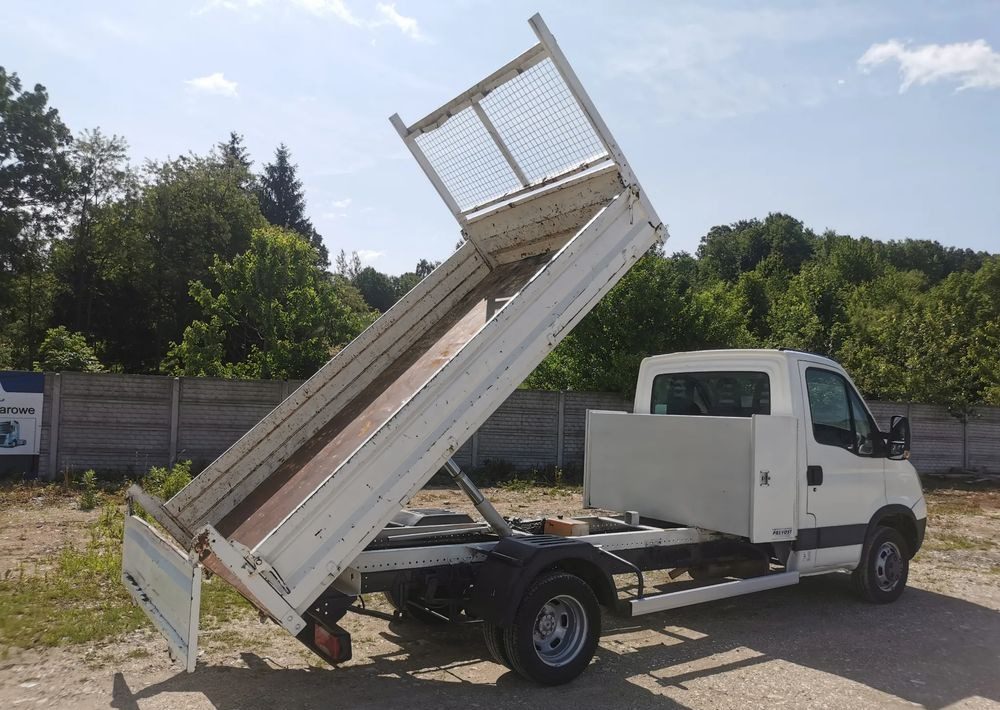 Iveco Daily 35C15 Kiper 3.0 - 150KM wywrotka Hak Bliźniak blokada mostu Klima - 翻斗货车:图5 Iveco Daily 35C15 Kiper 3.0 - 150KM wywrotka Hak Bliźniak blokada mostu Klima - 翻斗货车:图5