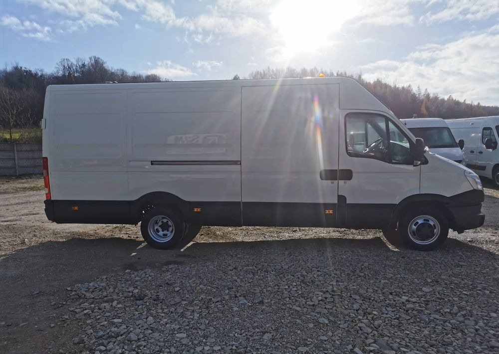 Iveco Daily 35C15 blaszak 3.0-150KM blizniak L3H3 długi Hak - 无侧窗厢式货车:图4 Iveco Daily 35C15 blaszak 3.0-150KM blizniak L3H3 długi Hak - 无侧窗厢式货车:图4