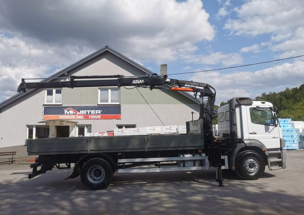 Mercedes-Benz Atego 1823 żuraw HDS Atlas 105.2 koła 315/80R22,5 - 栏板式/ 平板卡车, 起重车:图3 Mercedes-Benz Atego 1823 żuraw HDS Atlas 105.2 koła 315/80R22,5 - 栏板式/ 平板卡车, 起重车:图3