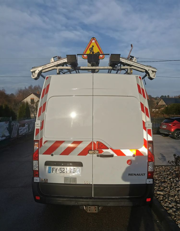 Renault Master L3H2 ładny 2.3dCi-135KM 6-biegów Klima bagażnik dachowy nawigacja - 无侧窗厢式货车:图5 Renault Master L3H2 ładny 2.3dCi-135KM 6-biegów Klima bagażnik dachowy nawigacja - 无侧窗厢式货车:图5