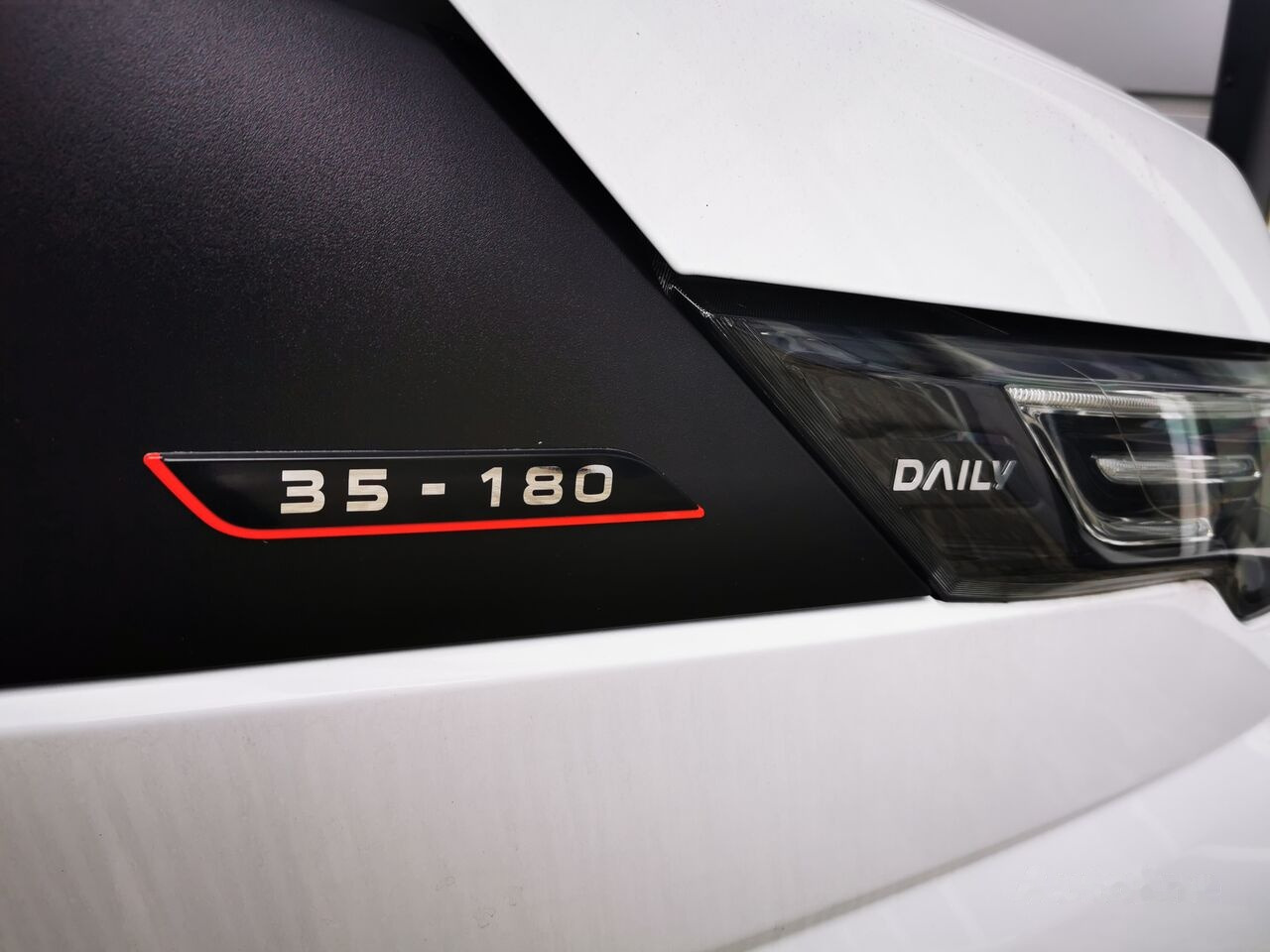 新的 平板货车 IVECO Daily 180KM r. oś 4100:图13 新的 平板货车 IVECO Daily 180KM r. oś 4100:图13