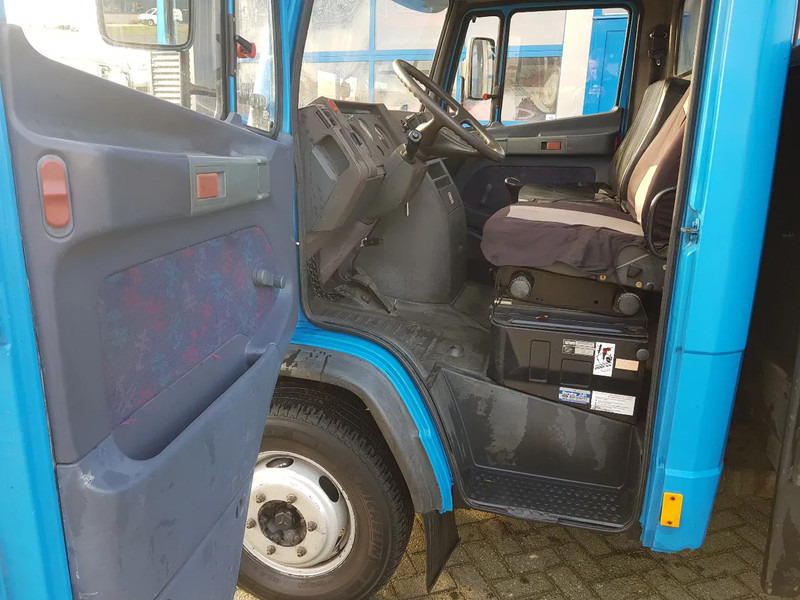 Mercedes-Benz 611 D Open laadbak Manual 租赁 Mercedes-Benz 611 D Open laadbak Manual：图11