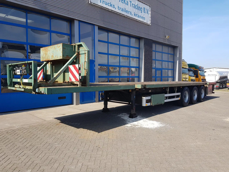Pacton T3-001 Twistlocks Very good tires - 栏板式/ 平板半拖车:图2 Pacton T3-001 Twistlocks Very good tires - 栏板式/ 平板半拖车:图2