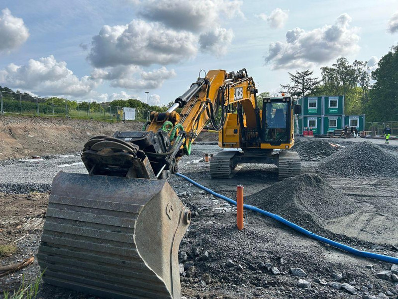 JCB JS245XRL - 履带式挖掘机:图2 JCB JS245XRL - 履带式挖掘机:图2