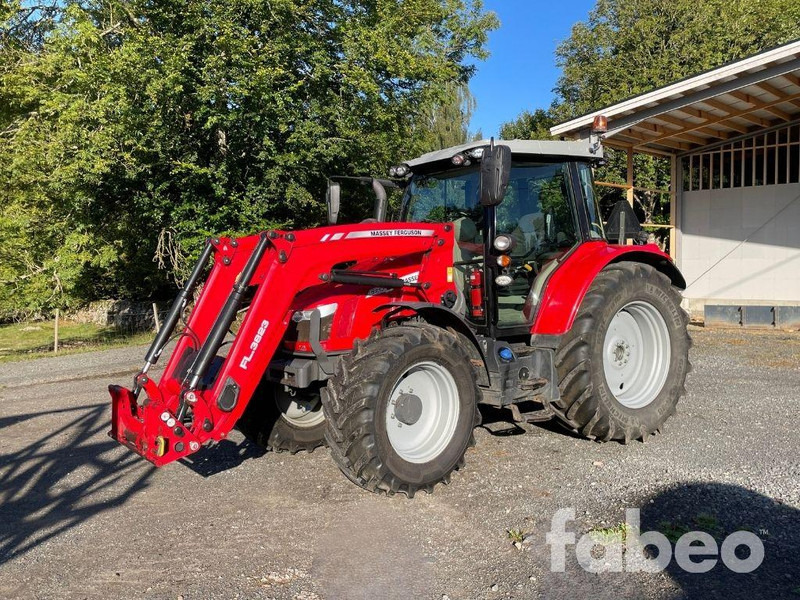 Massey Ferguson 5713 S - 拖拉机:图1 Massey Ferguson 5713 S - 拖拉机:图1