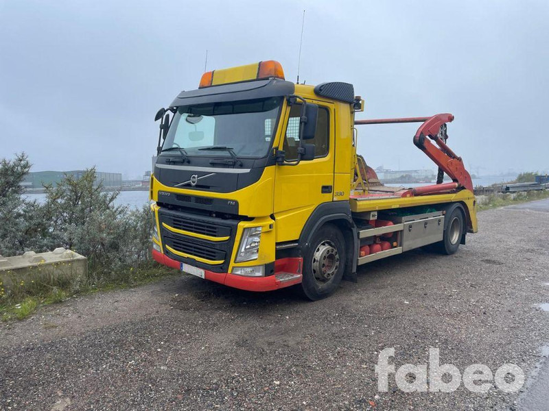 Volvo FM330 - 箕斗装载车:图1 Volvo FM330 - 箕斗装载车:图1