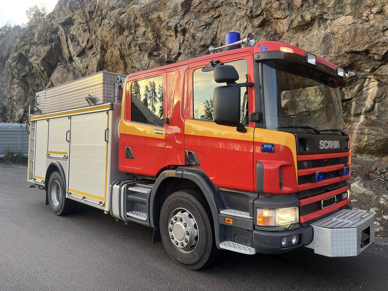 SCANIA P94GB 4x2 NZ310 - Fire engine - 消防车:图1 SCANIA P94GB 4x2 NZ310 - Fire engine - 消防车:图1