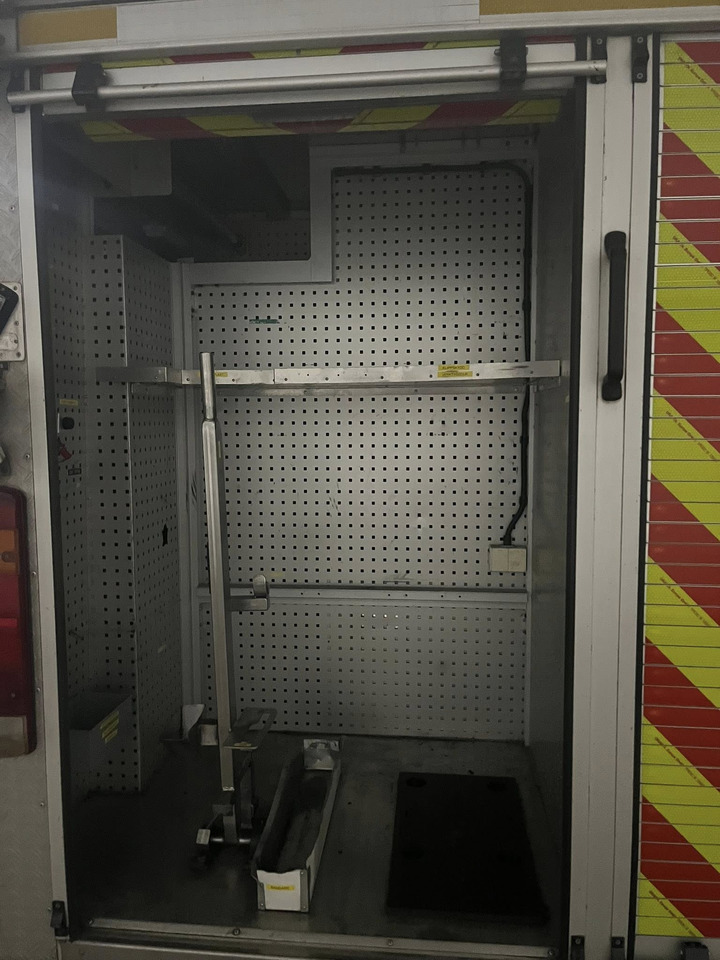 SCANIA P94GB 4x2 NZ310 - Fire engine - 消防车:图4 SCANIA P94GB 4x2 NZ310 - Fire engine - 消防车:图4