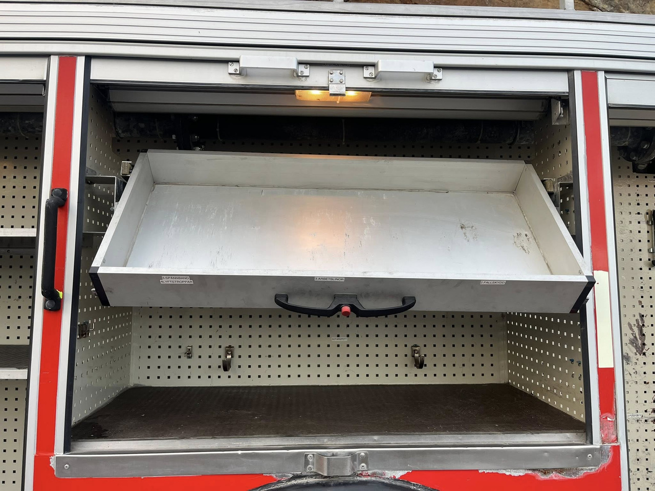VOLVO FL 10 4x2 - 消防车:图5 VOLVO FL 10 4x2 - 消防车:图5