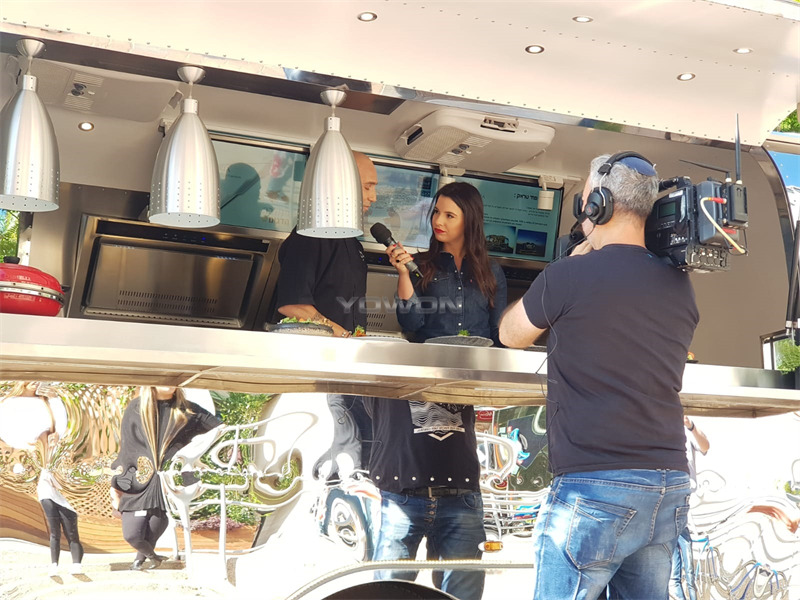 Yowon customized concession food trailer catering cart - 自动售货拖车:图2 Yowon customized concession food trailer catering cart - 自动售货拖车:图2