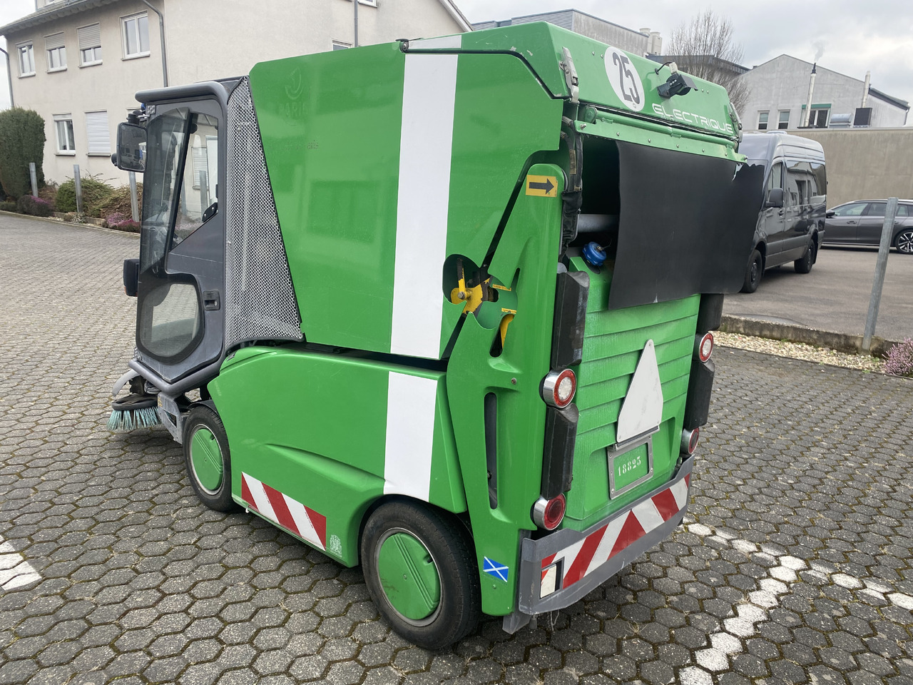 TENNANT Green Machines 500 ZE electric 500 ZE - 道路清扫机:图4 TENNANT Green Machines 500 ZE electric 500 ZE - 道路清扫机:图4