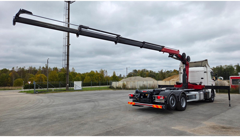 Scania P370 6X2*4 HMF 1730 - 吊钩升降车, 起重车:图3 Scania P370 6X2*4 HMF 1730 - 吊钩升降车, 起重车:图3