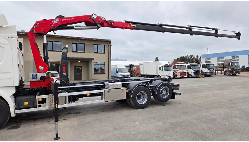 Scania P370 6X2*4 HMF 1730 - 吊钩升降车, 起重车:图5 Scania P370 6X2*4 HMF 1730 - 吊钩升降车, 起重车:图5