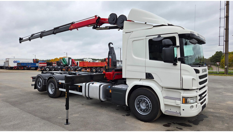Scania P370 6X2*4 HMF 1730 - 吊钩升降车, 起重车:图2 Scania P370 6X2*4 HMF 1730 - 吊钩升降车, 起重车:图2