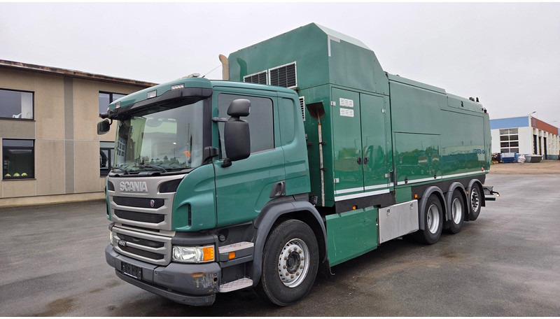 Scania P450 8X4*4 - 真空车:图1 Scania P450 8X4*4 - 真空车:图1