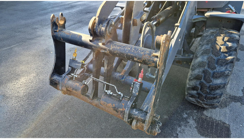Terex TL80 4X4 + tools - 轮式装载机:图5 Terex TL80 4X4 + tools - 轮式装载机:图5