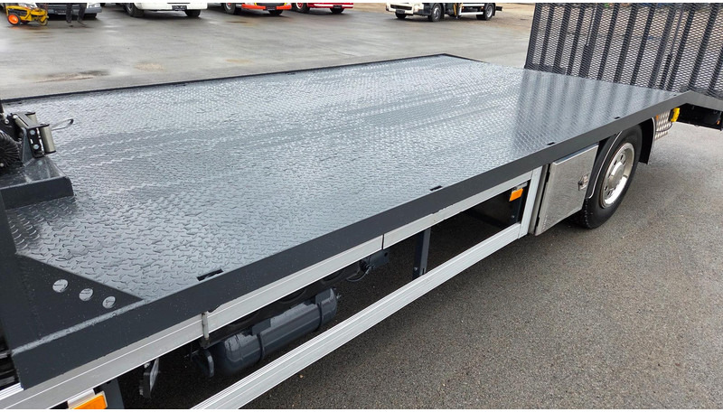 Volvo FL250 4X2 - 自动转运卡车:图5 Volvo FL250 4X2 - 自动转运卡车:图5