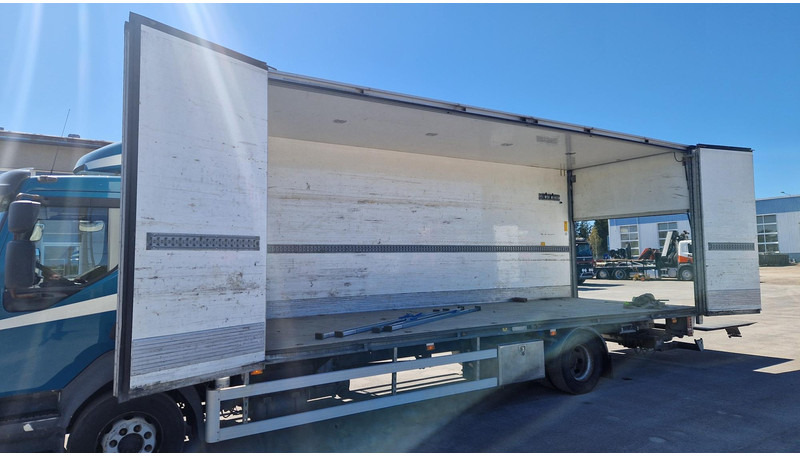 Volvo FL260 4X2 - 厢式卡车:图5 Volvo FL260 4X2 - 厢式卡车:图5