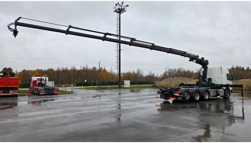 Volvo FM500 8X4*4 HMF 2620K6 - 吊钩升降车, 起重车:图3 Volvo FM500 8X4*4 HMF 2620K6 - 吊钩升降车, 起重车:图3