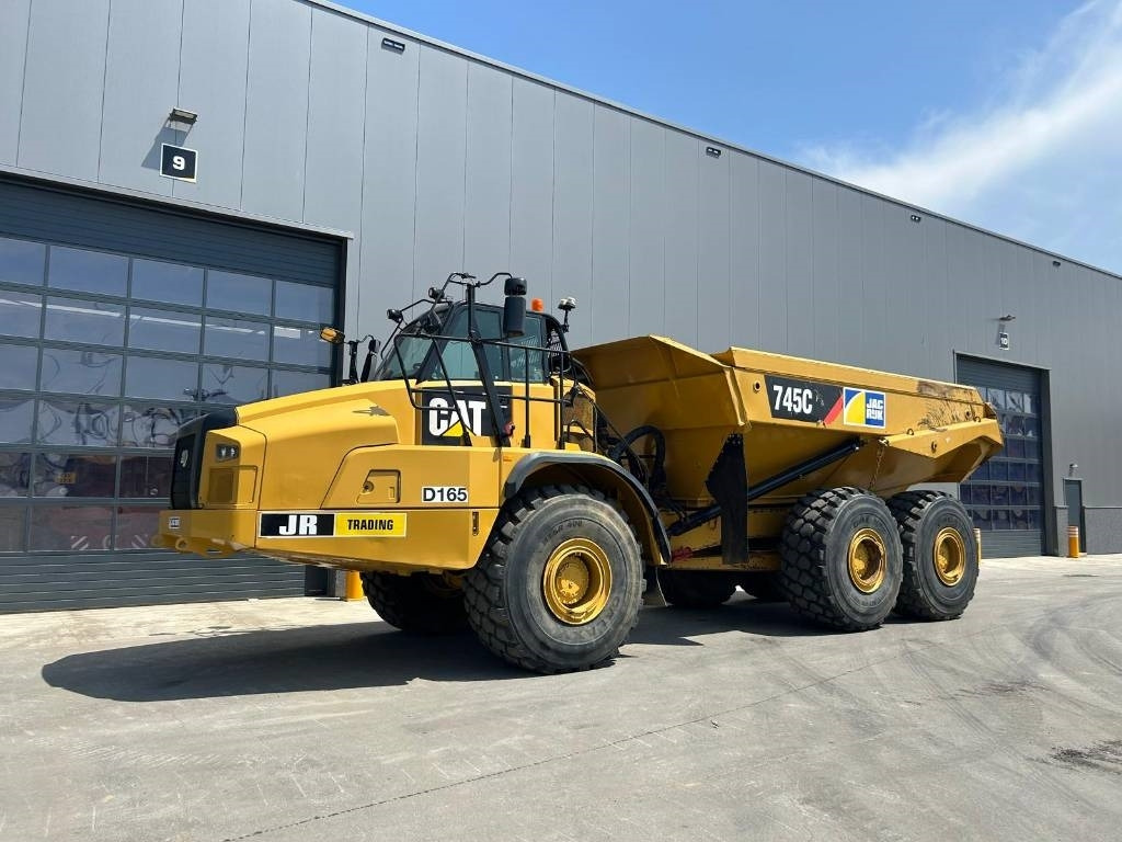 CAT 745 C - 铰接式自卸车:图2 CAT 745 C - 铰接式自卸车:图2