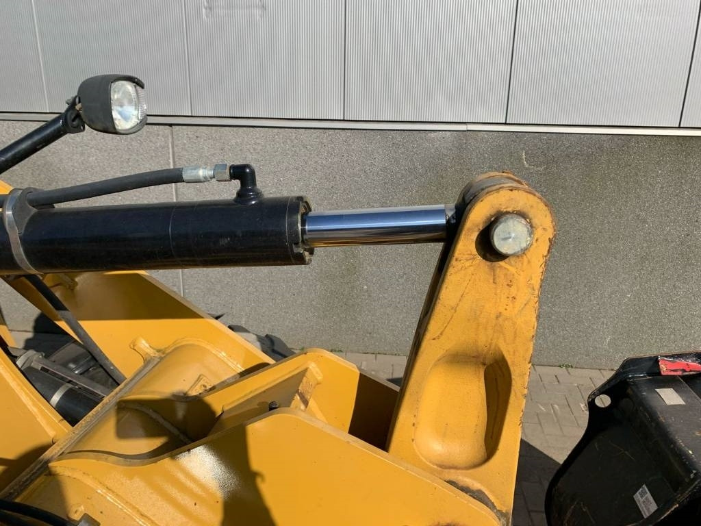 轮式装载机 CAT 906:图25 轮式装载机 CAT 906:图25