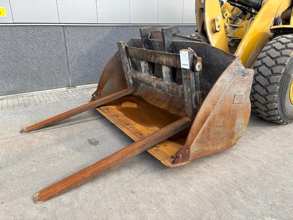 CAT 938 M (Under Preparation / Bucket + Forks)  - 轮式装载机:图2 CAT 938 M (Under Preparation / Bucket + Forks)  - 轮式装载机:图2