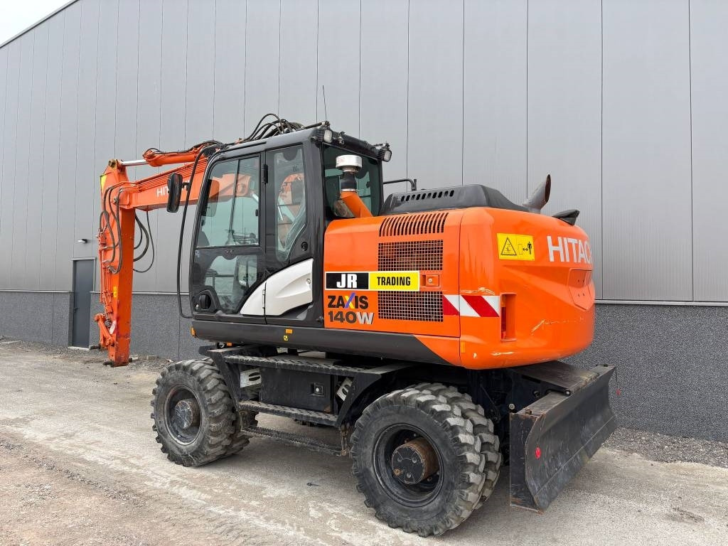 Hitachi ZX 140 W-5B - 轮式挖掘机:图3 Hitachi ZX 140 W-5B - 轮式挖掘机:图3