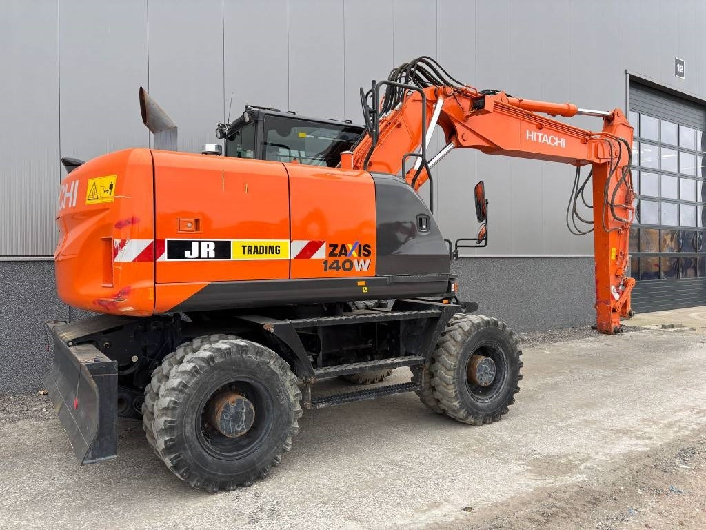 Hitachi ZX 140 W-5B - 轮式挖掘机:图5 Hitachi ZX 140 W-5B - 轮式挖掘机:图5