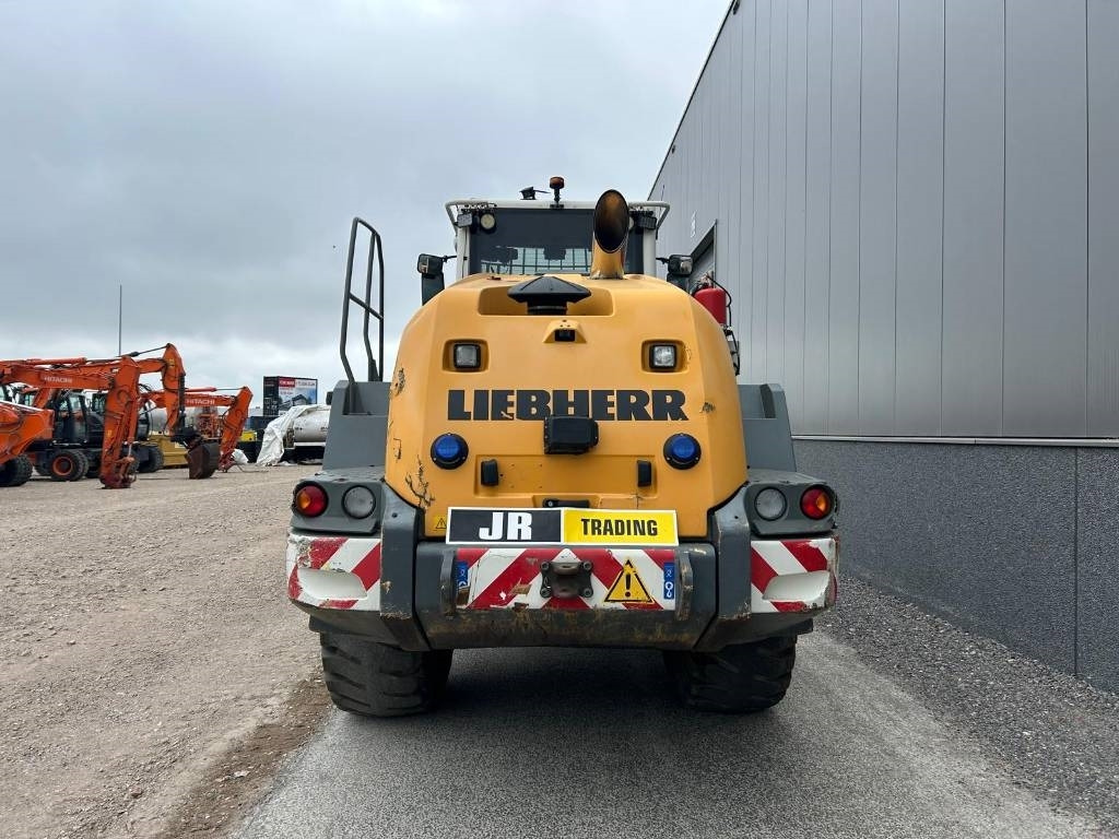 Liebherr L 550 (Comes with High-tip - Mit Hochkipper)  - 轮式装载机:图4 Liebherr L 550 (Comes with High-tip - Mit Hochkipper)  - 轮式装载机:图4