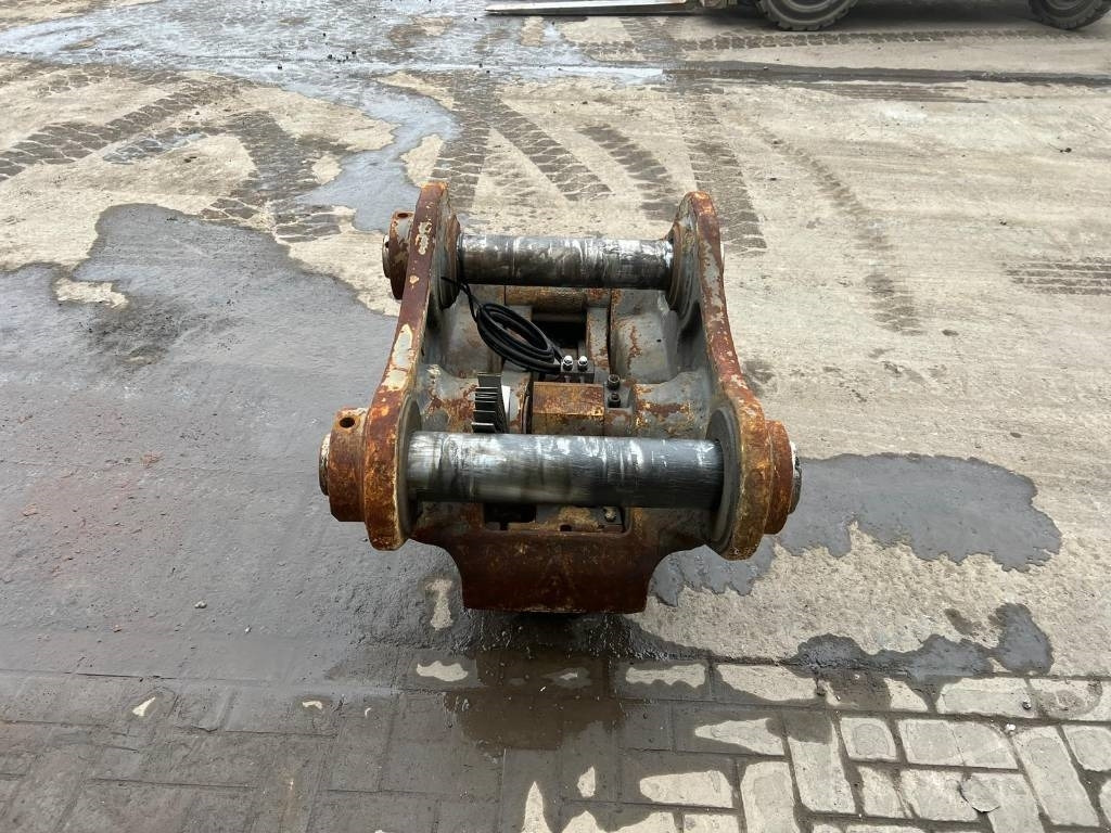 铲斗 适用于 建筑机械 Volvo EC 480 E L coupler + bucket：图9