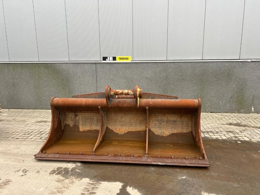 铲斗 适用于 建筑机械 Volvo EC 480 E L coupler + bucket：图1