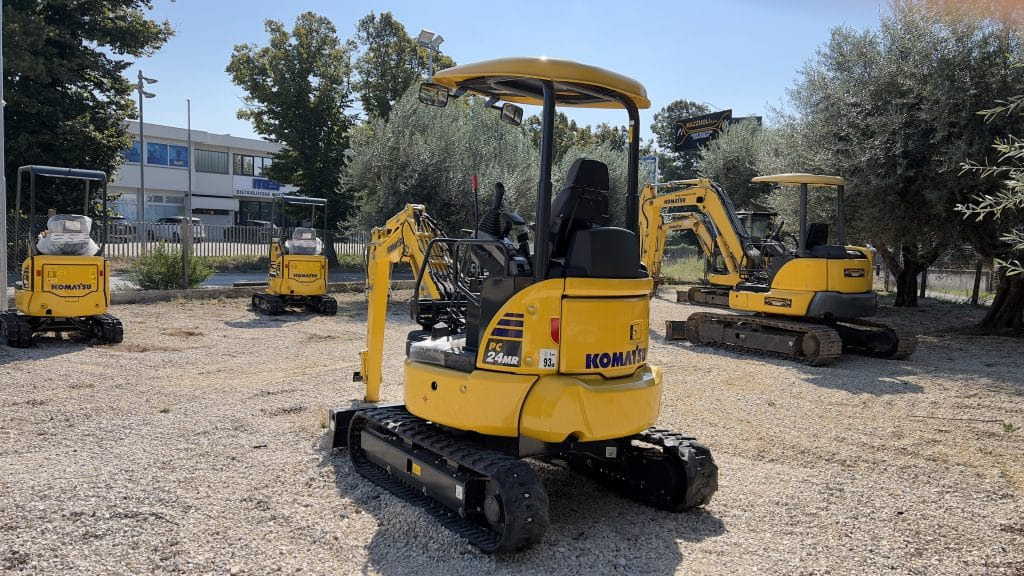 Komatsu PC24MR-5 (tettuccio) - 小型挖掘机:图2 Komatsu PC24MR-5 (tettuccio) - 小型挖掘机:图2