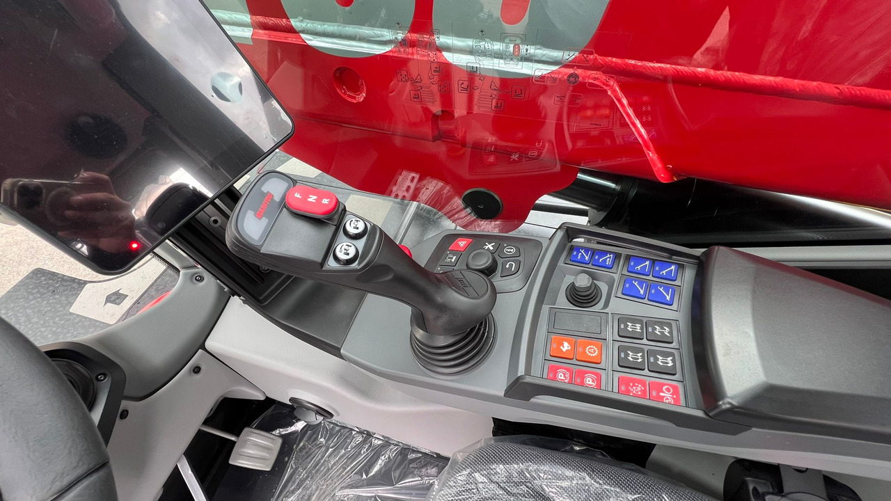 MANITOU MRT 2260 - 伸缩臂叉装车:图5 MANITOU MRT 2260 - 伸缩臂叉装车:图5