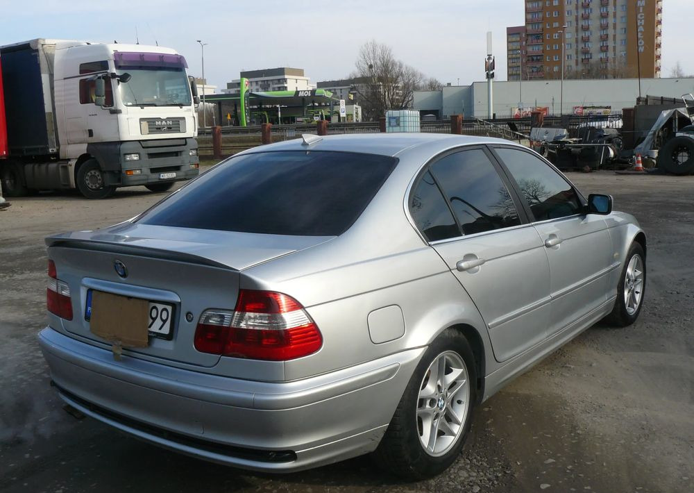 BMW Seria 3 320i - 汽车:图4 BMW Seria 3 320i - 汽车:图4