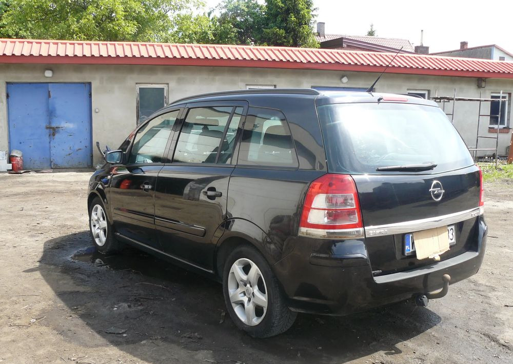 Opel Zafira 1.9 CDTI Cosmo - 越野车:图3 Opel Zafira 1.9 CDTI Cosmo - 越野车:图3