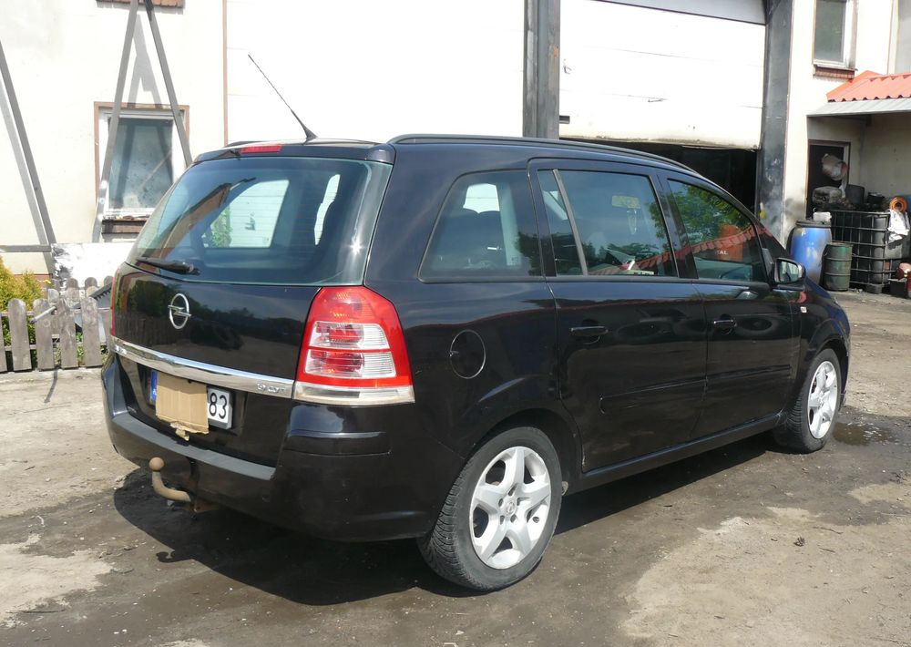 Opel Zafira 1.9 CDTI Cosmo - 越野车:图4 Opel Zafira 1.9 CDTI Cosmo - 越野车:图4
