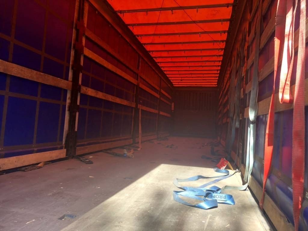 Krone vyökapellikärry - 侧帘半拖车:图3 Krone vyökapellikärry - 侧帘半拖车:图3