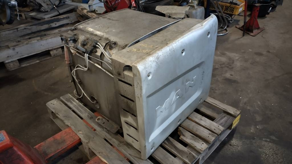 MAN Euro 6 katalysaattori - 发动机 适用于 卡车:图1 MAN Euro 6 katalysaattori - 发动机 适用于 卡车:图1