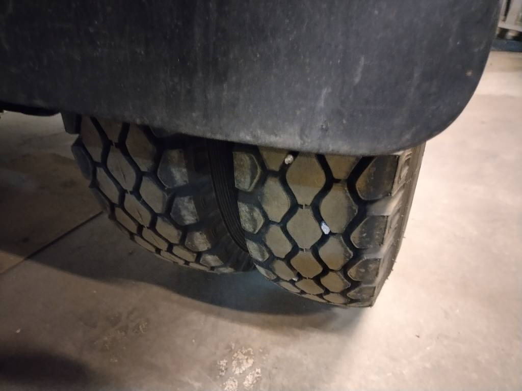 Mercedes-Benz 4x4 Kippilava,museo rekisterissä - 翻斗车:图4 Mercedes-Benz 4x4 Kippilava,museo rekisterissä - 翻斗车:图4