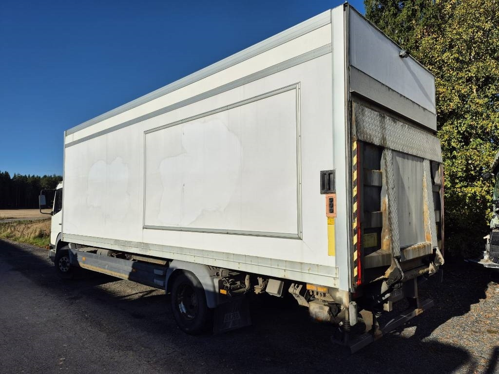 Mercedes-Benz Atego 1223 umpikori+pl nostin - 厢式卡车:图4 Mercedes-Benz Atego 1223 umpikori+pl nostin - 厢式卡车:图4