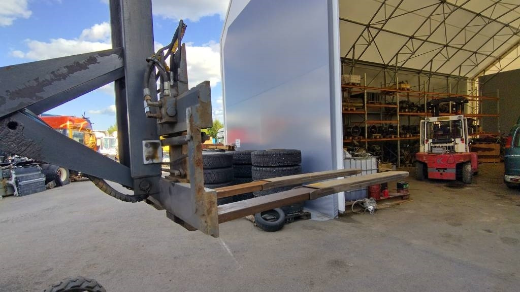 Moffett M4 25.4 ajoneuvotrukki - 随车叉车:图3 Moffett M4 25.4 ajoneuvotrukki - 随车叉车:图3